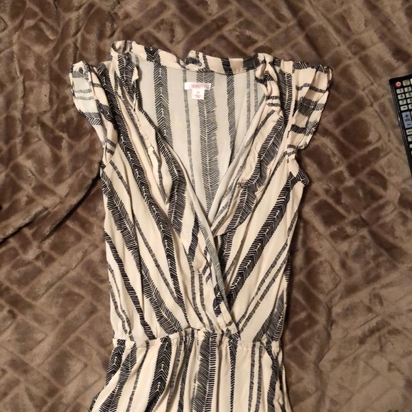 Romper - Picture 1 of 3